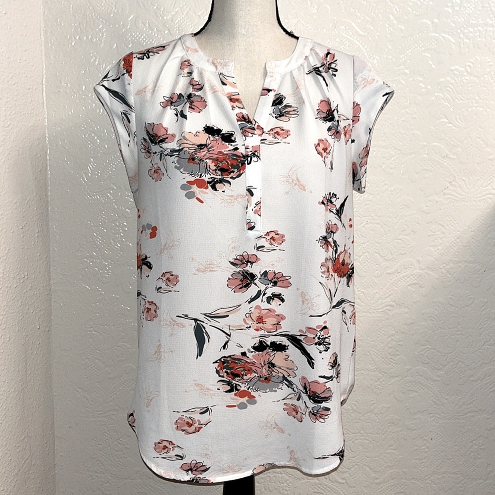 Stitch Fix Fun 2 Fun floral top Small